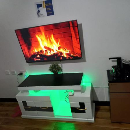 Jacky'S Fully Furnished Apartments 纳库鲁 外观 照片